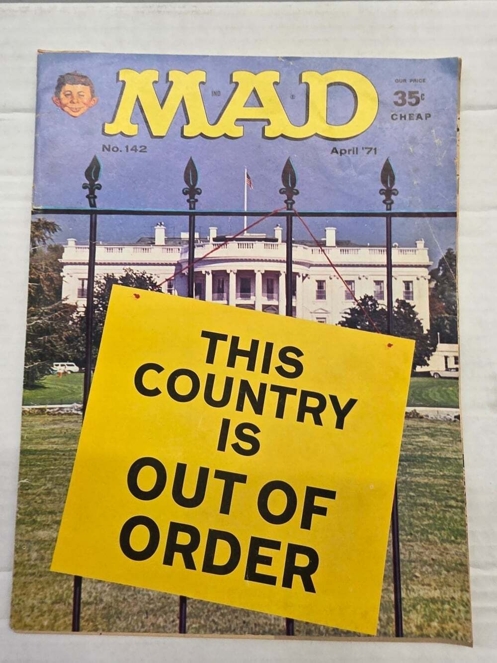 MAD Magazine April 1971 No. 142 White House Out of Order Political Satire